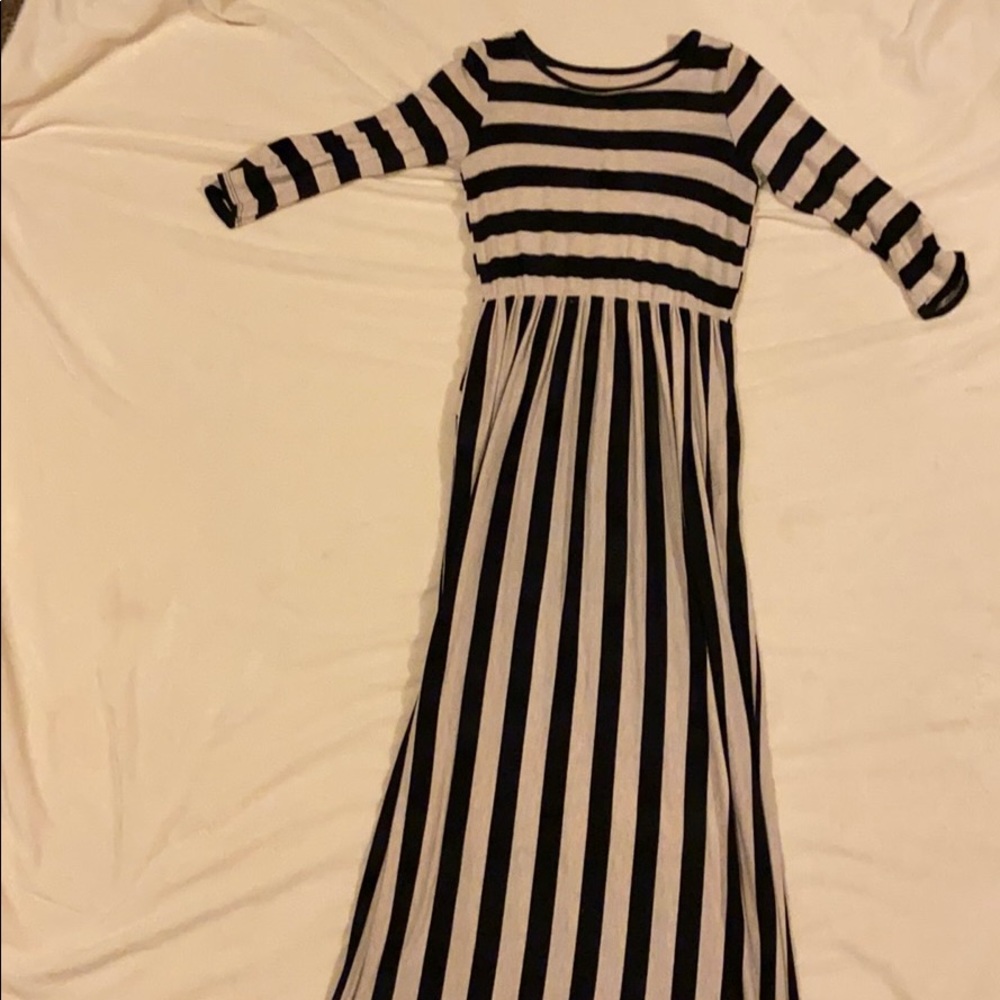 Black and white maxi dress